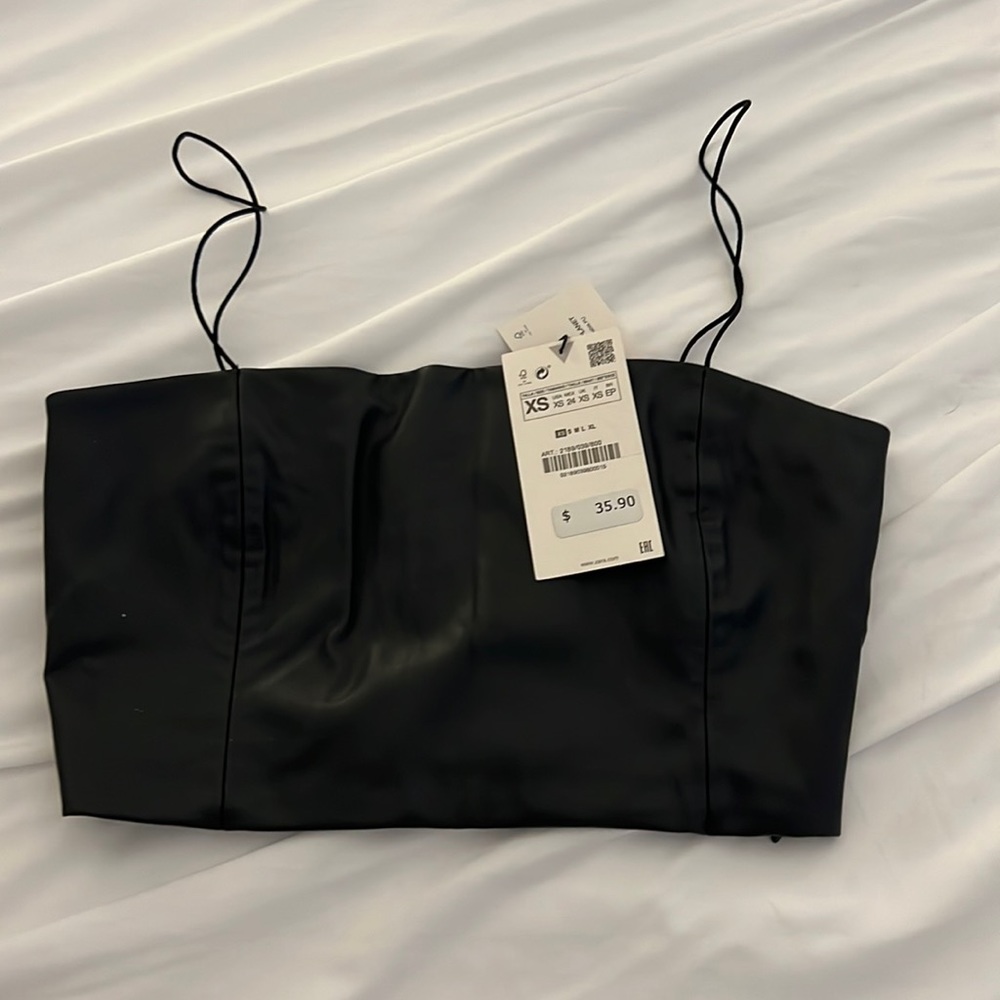 Black leather zara crop top - never worn size xs